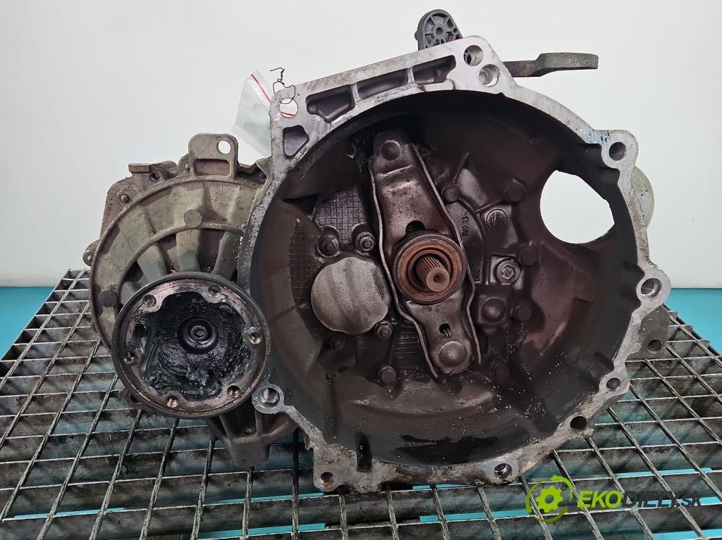 Vw Golf VI 2008-2013 1.6 tdi 105 HP manual 77 kW 1598 cm3 5- prevodovka stupeň,rýchlosť manual LUB