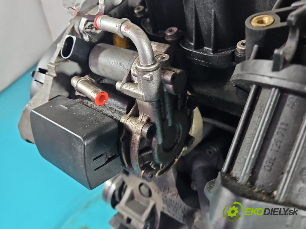 Vw Golf VI 2008-2013 1.6 tdi 105 HP manual 77 kW 1598 cm3 5- čerpadlo vstrekovacia 03L130755E (Vstrekovacie čerpadlo)