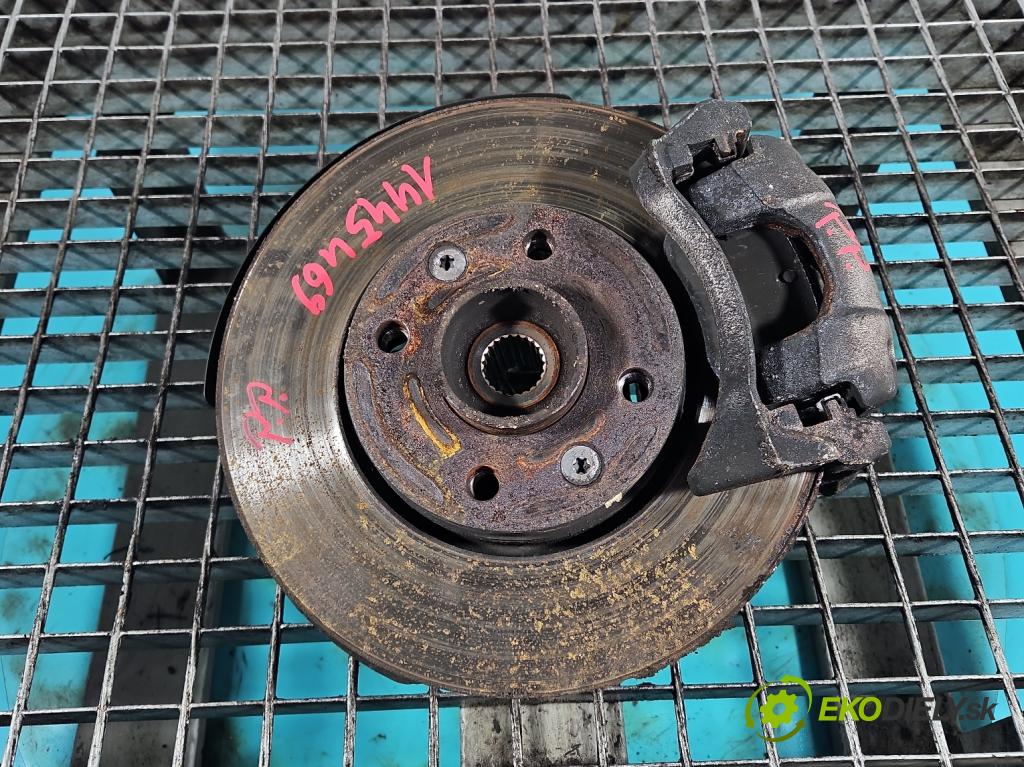 Dacia Sandero III 2020- 1.0 SCe 91KM manual 67 kW 999 cm3 5- náboj pravé  (Náboje)