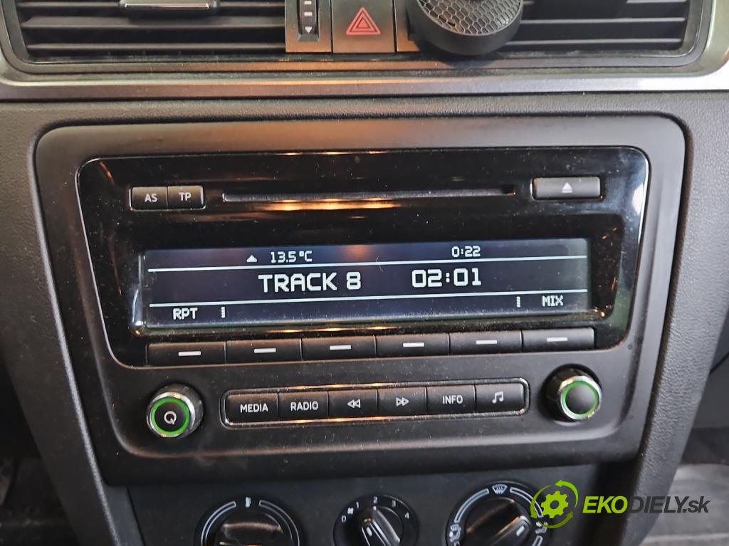 Skoda Rapid 2012-2019 1.2 TSI 86 HP manual 63 kW 1197 cm3 5- Radio originál 5J0035161E