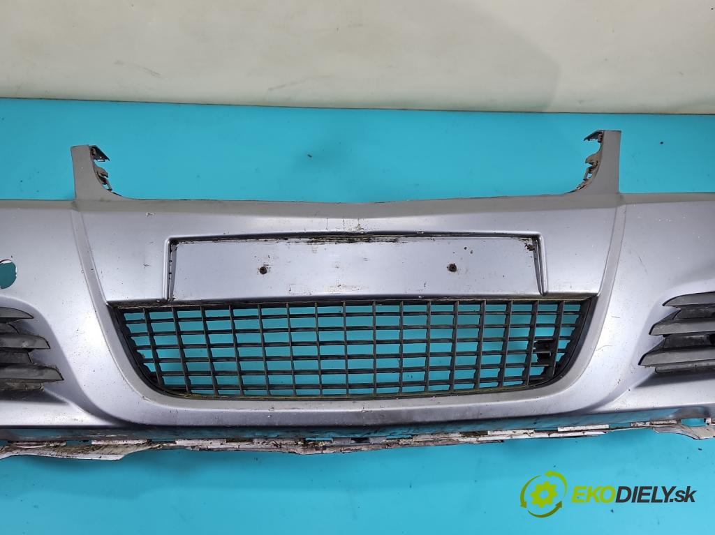 Opel Vectra C 2002-2008 1.9 cdti 150 hp manual 110 kW 1910 cm3 5- nárazník přední  (Ostatné)