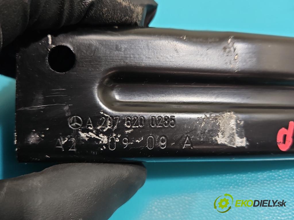 Mercedes E C207/ A207 3.0 cdi 265KM automatic 195 kW 2987 cm3 2- stěna přední A2076200285 (Výztuhy přední)