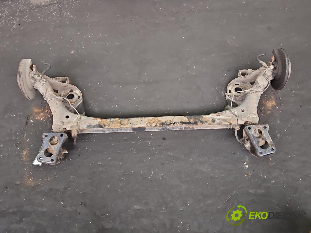 Vw Golf IV 1997-2003 1.9 tdi 90 hp manual 66 kW 1896 cm3 5- zadní výztuha  (Výztuhy zadní)