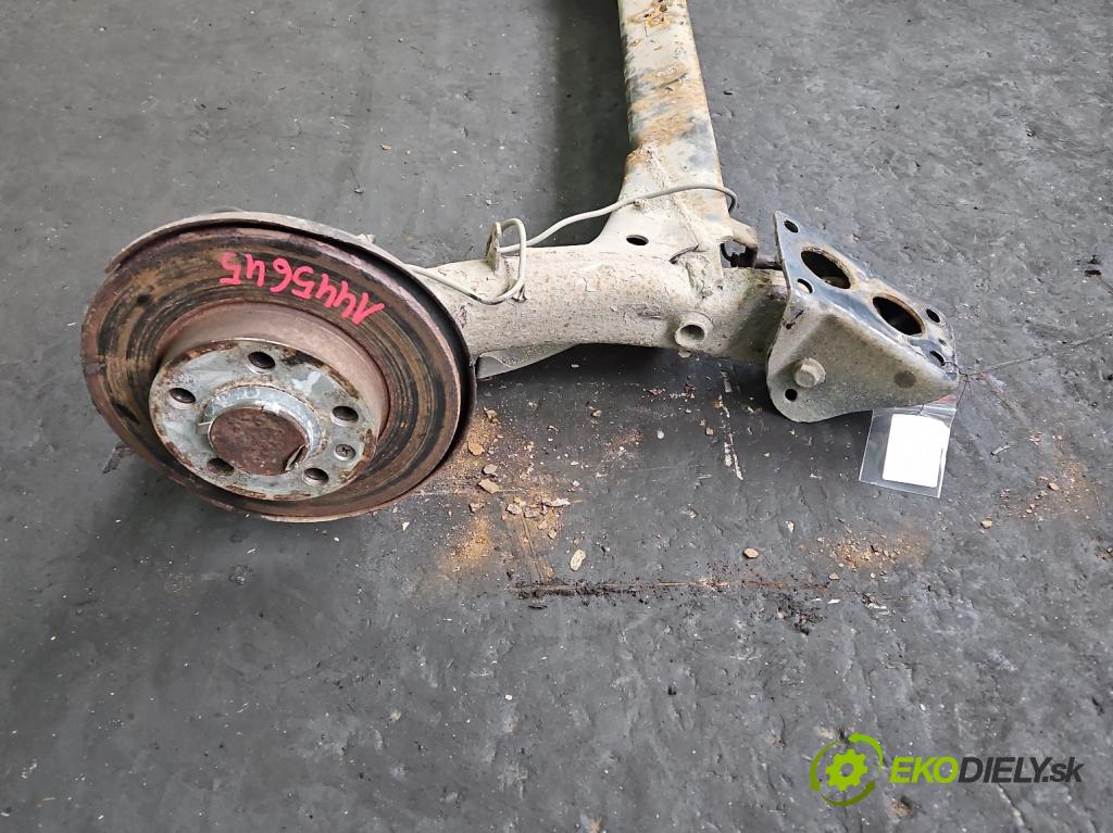 Vw Golf IV 1997-2003 1.9 tdi 90 hp manual 66 kW 1896 cm3 5- zadní výztuha  (Výztuhy zadní)