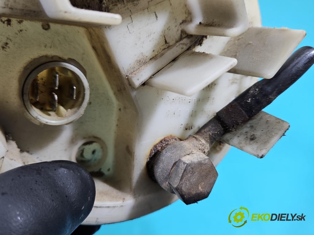 Audi 80 B4 1991-1994 2.0 90 hp manual 66 kW 1984 cm3 4- čerpadlo paliva 8A0201319A