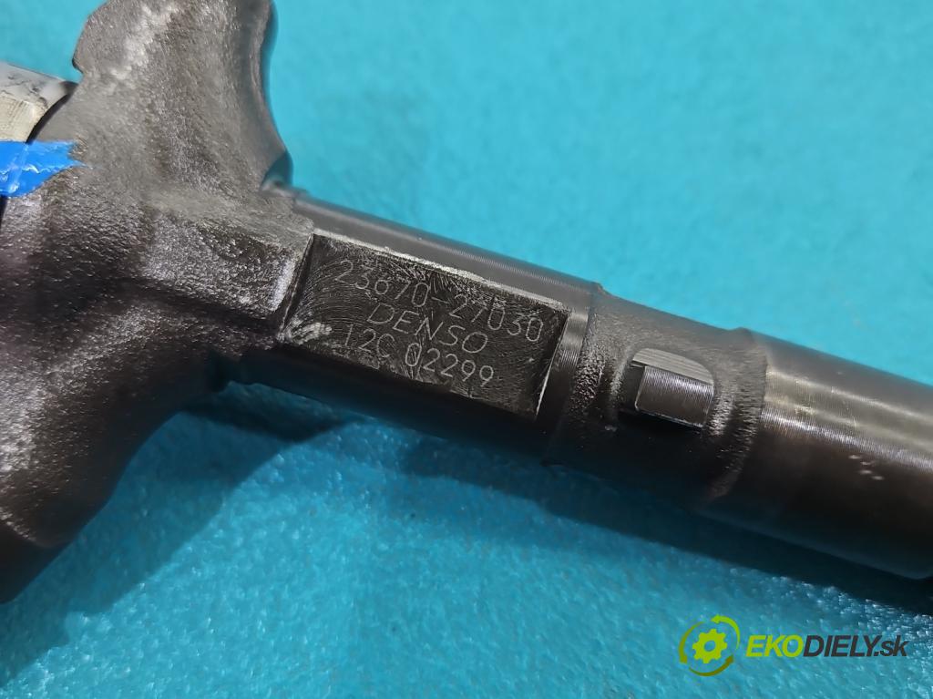 Toyota Corolla E12 2001-2009 2.0 D4D 110 HP manual 81 kW 1995 cm3 3- vstrek 23670-27030 (Vstrekovač paliva)