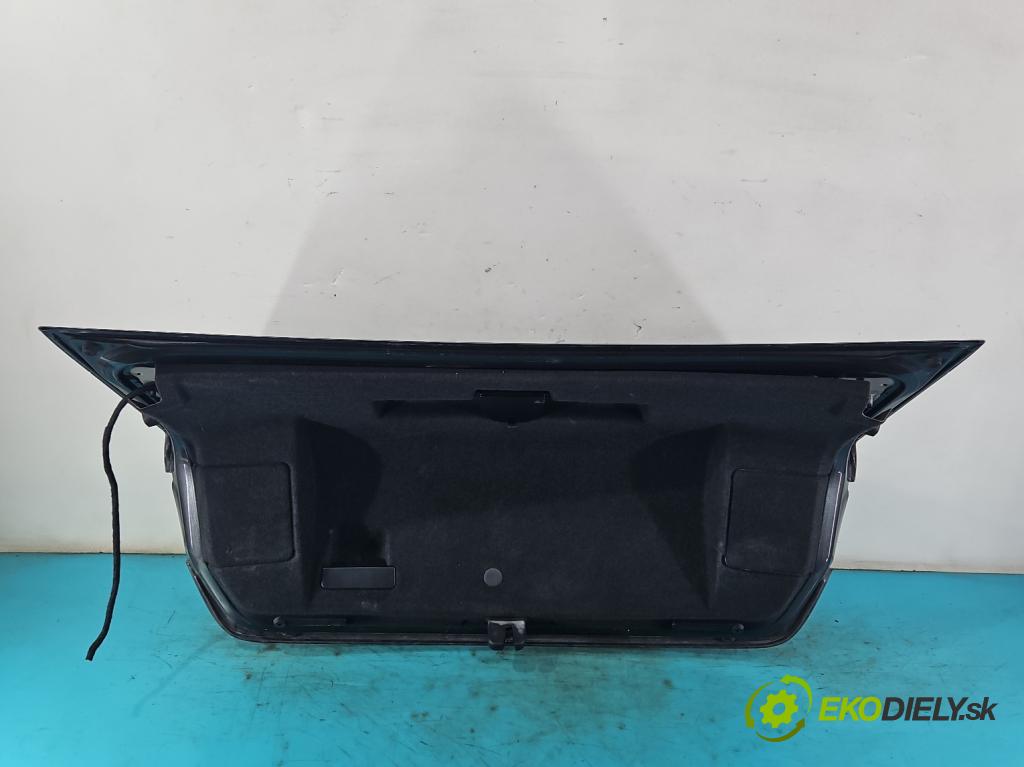 Audi A4 B8 2007-2015 1.8 TFSI 170 hp manual 125 kW 1798 cm3 4- zadní kufrové dveře  (Zadní kapoty)