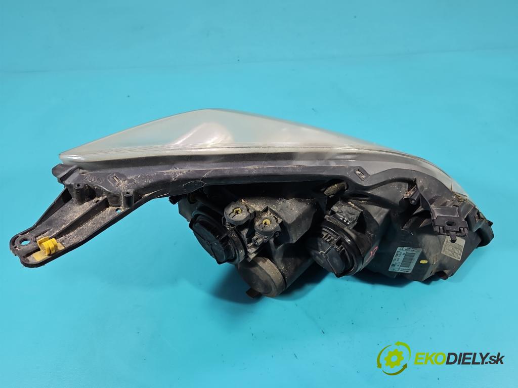 Opel Vectra C 2002-2008 1.9 cdti 150 HP manual 110 kW 1910 cm3 5- Reflektor: ľavý 13170915 (Kľučka dverí ostatné)