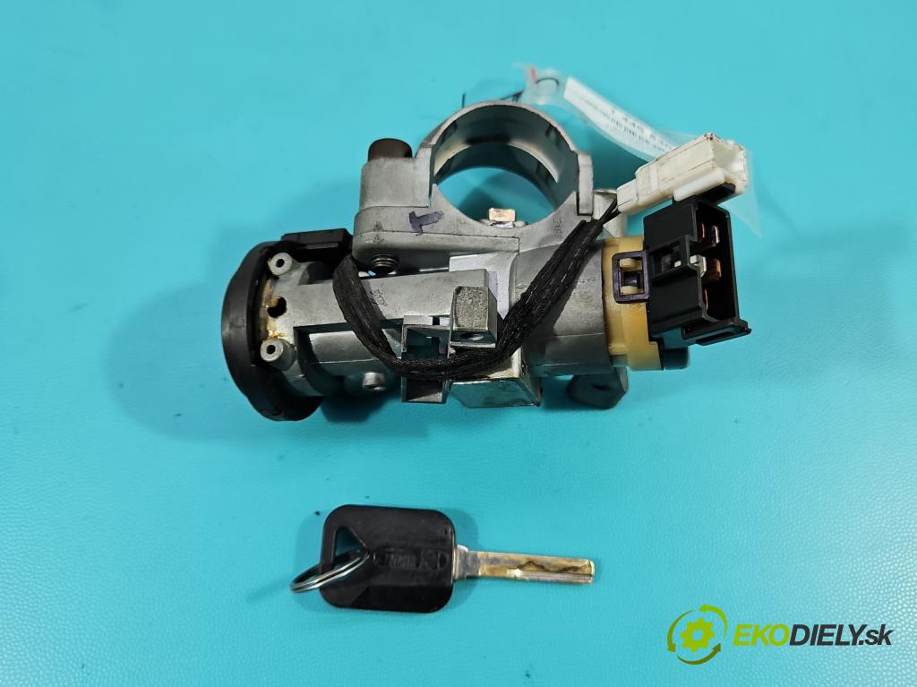 Mitsubishi Carisma 1.8 GDI 125 HP manual 92 kW 1834 cm3 5- Spínačka  (Spínacia skrinka)