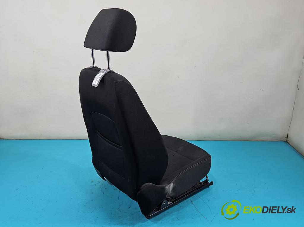 Skoda Rapid 2012-2019 1.2 TSI 86 HP manual 63 kW 1197 cm3 5- Sedačka ľavý  (Sedadlo)