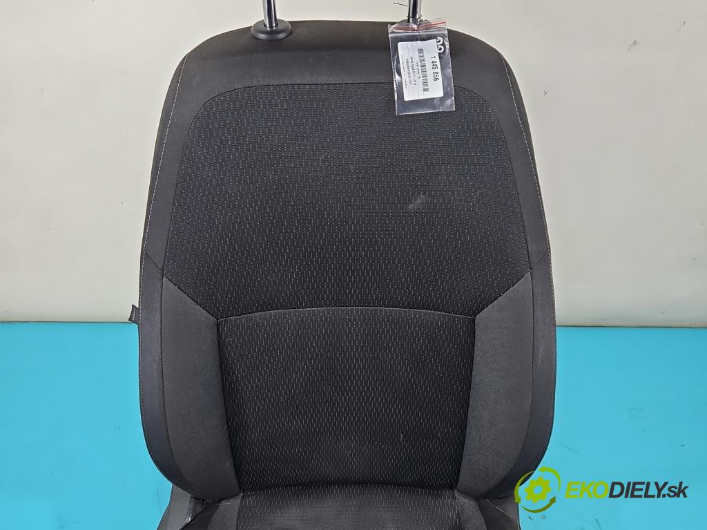 Skoda Rapid 2012-2019 1.2 TSI 86 HP manual 63 kW 1197 cm3 5- Sedačka pravý  (Sedačka, sedadlo)