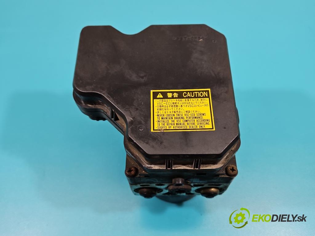 Toyota Rav4 II 2000-2005 2.0 D4D 116 HP manual 85 kW 1995 cm3 5- čerpadlo abs 44540-42040 (Pumpa ABS)