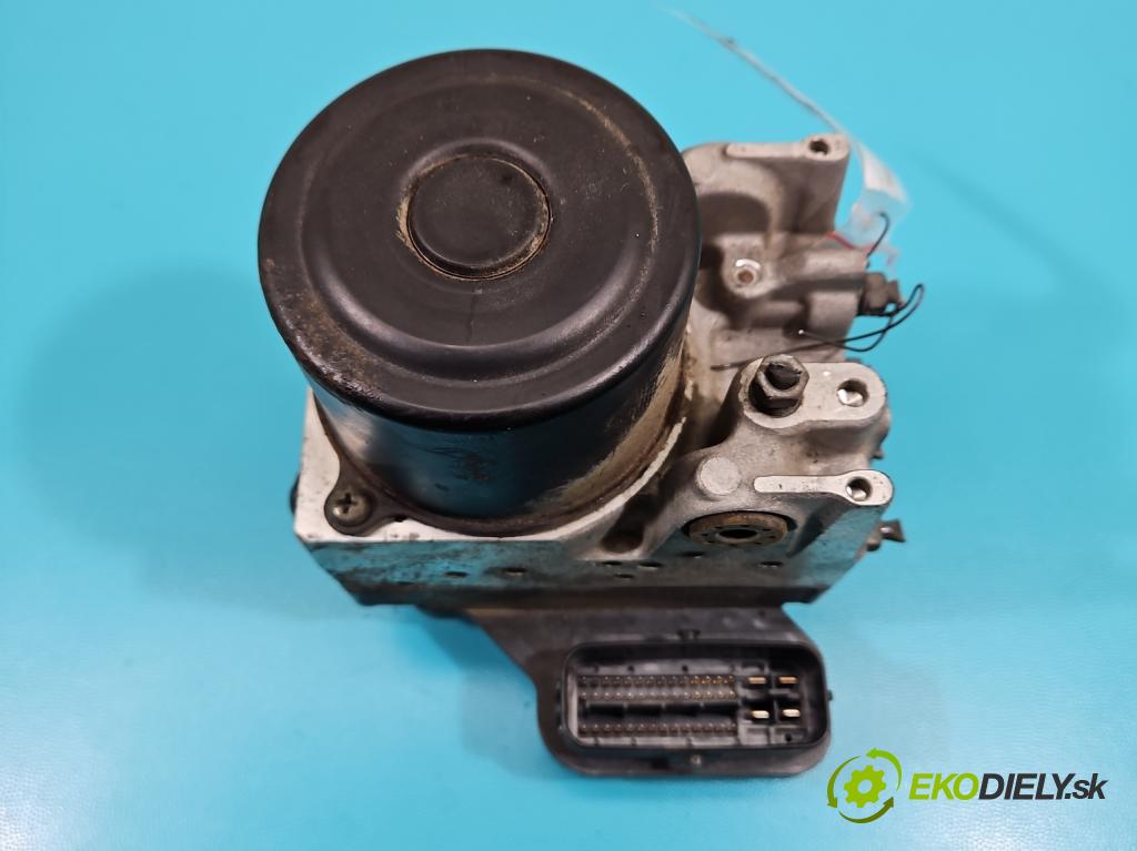 Toyota Rav4 II 2000-2005 2.0 D4D 116 HP manual 85 kW 1995 cm3 5- čerpadlo abs 44540-42040 (Pumpa ABS)