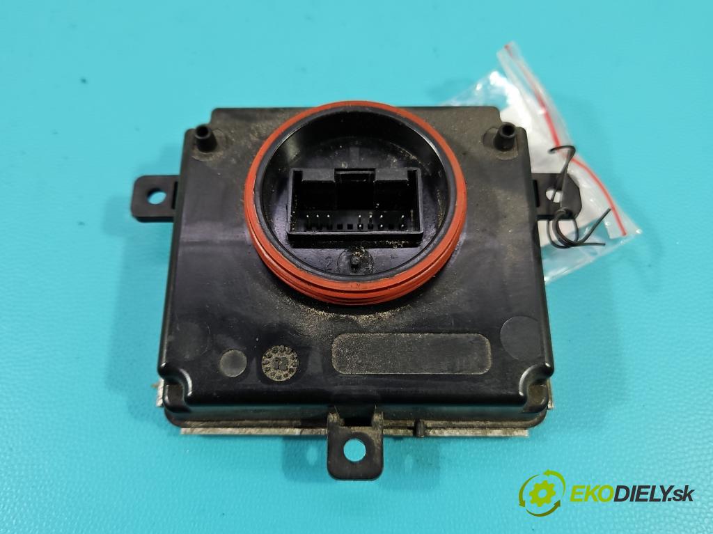 Audi A4 B8 2007-2015 1.8 TFSI 170 HP manual 125 kW 1798 cm3 4- střídač: xenon 4G0907697D (Riadiaca jednotka xenónu)