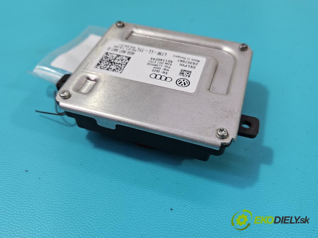 Audi A4 B8 2007-2015 1.8 TFSI 170 HP manual 125 kW 1798 cm3 4- střídač: xenon 4G0907697D (Riadiaca jednotka xenónu)