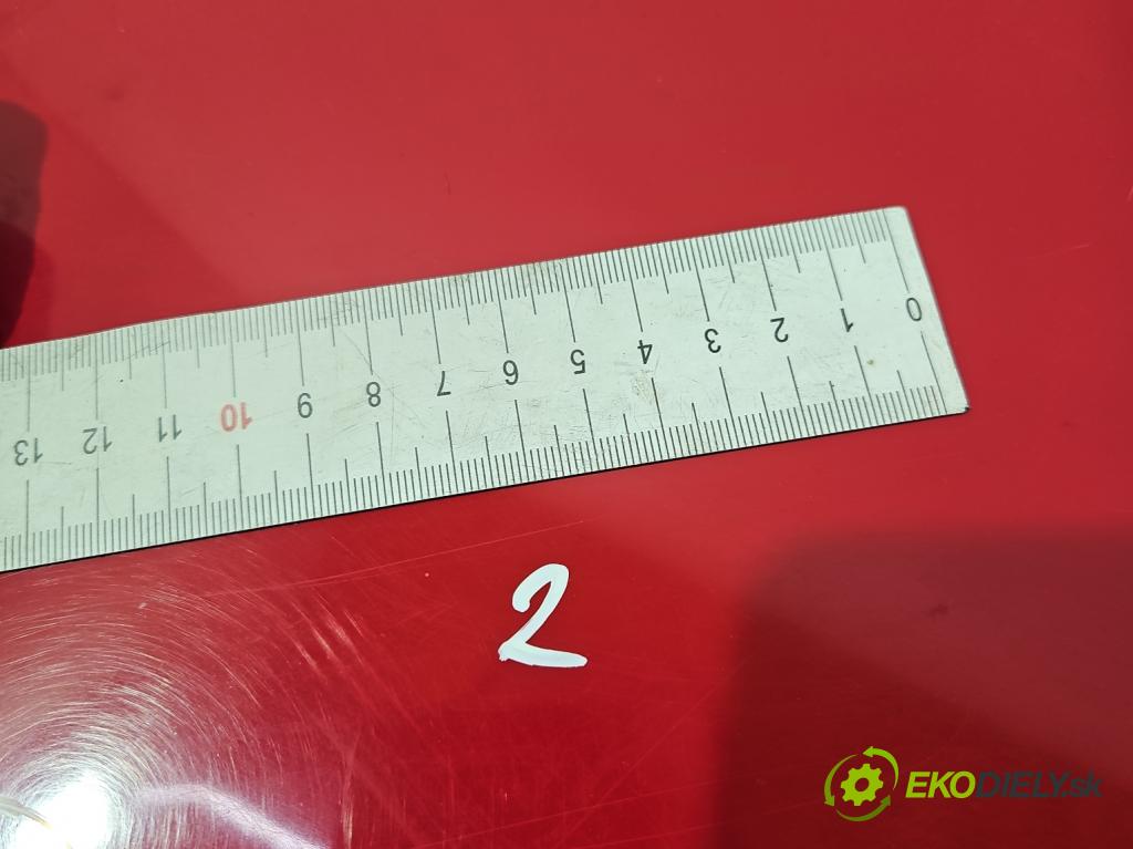 Vw Polo III 6N 1994-2001 1.6 75 hp manual 55 kW 1595 cm3 4- zadní kufrové dveře  (Zadní kapoty)