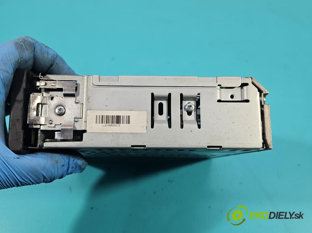 Renault Master III 2010-2019 2.3 dci 101 HP manual 74 kW 2299 cm3 5- Radio originál 281152815R