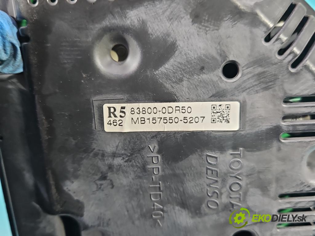 Toyota Yaris III 2011-2020 1.3 vvti 99 HP manual 73 kW 1329 cm3 5- prístrojovka/ budíky 83800-0DR50 (Prístrojová doska, displej)