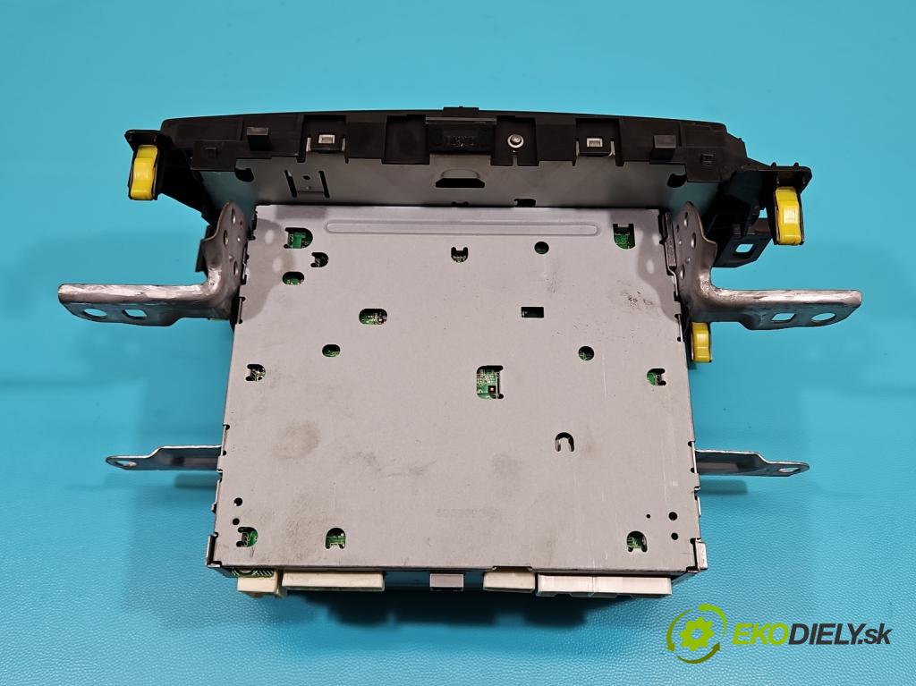 Toyota Yaris III 2011-2020 1.3 vvti 99 HP manual 73 kW 1329 cm3 5- Radio originál 86120-0D640