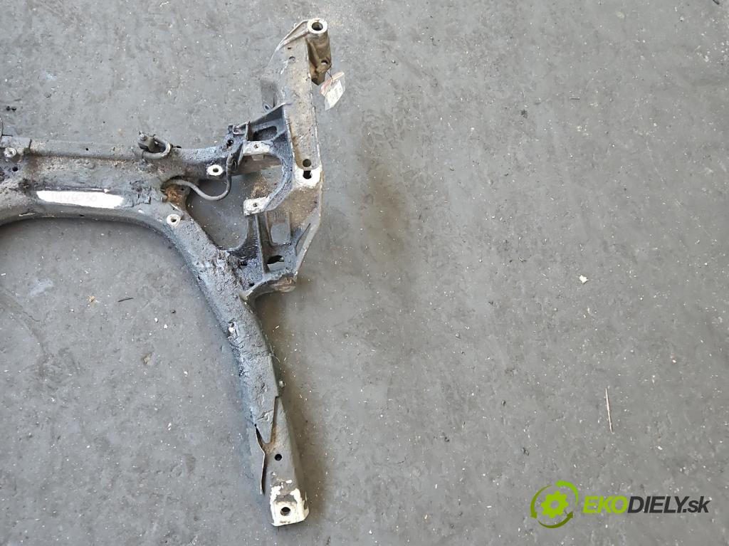Bmw 5 E60 2003-2010 2.5d 177 HP automatic 130 kW 2497 cm3 4- výstuha motora