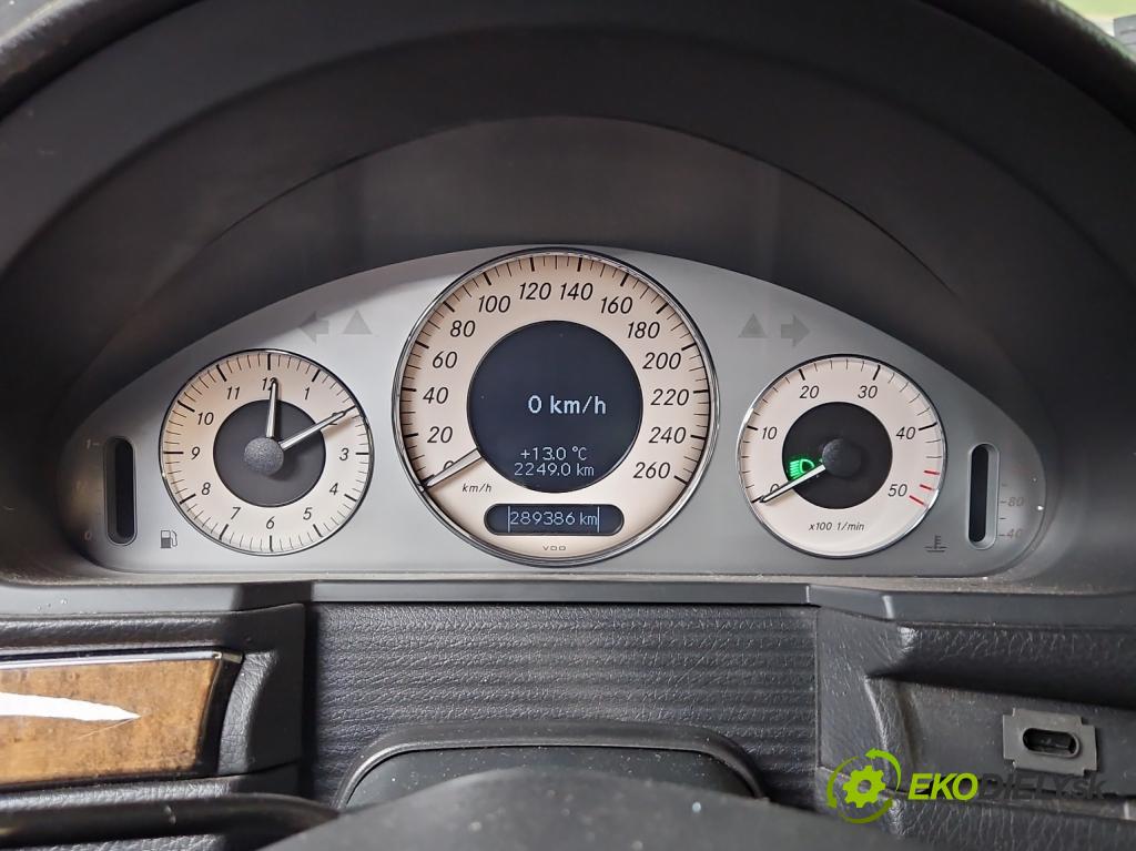 Mercedes E W211 2002-2009 3.0 V6 CDI 190 HP automatic 140 kW 2987 cm3 4- prístrojovka/ budíky 110080292/014 (Prístrojová doska)