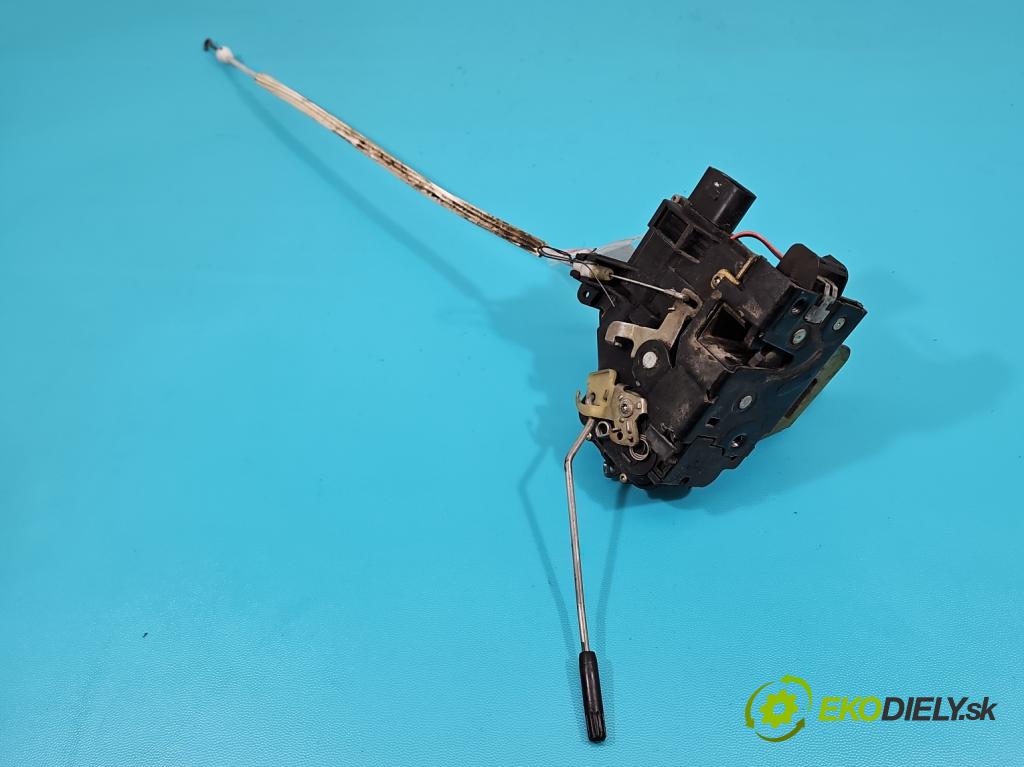 Audi A6 C5 1997-2004 2.4 V6 165 HP manual 121 kW 2393 cm3 4- zámok predné ľavý 