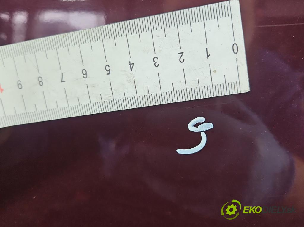 Audi A6 C5 1997-2004 2.4 V6 165 HP manual 121 kW 2393 cm3 4- dvere zadné pravé  (Kľučka dverí ostatné)