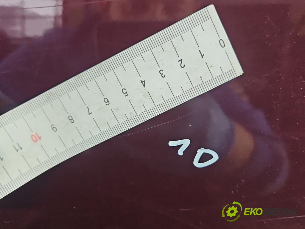 Audi A6 C5 1997-2004 2.4 V6 165 HP manual 121 kW 2393 cm3 4- dvere zadné pravé  (Kľučka dverí ostatné)