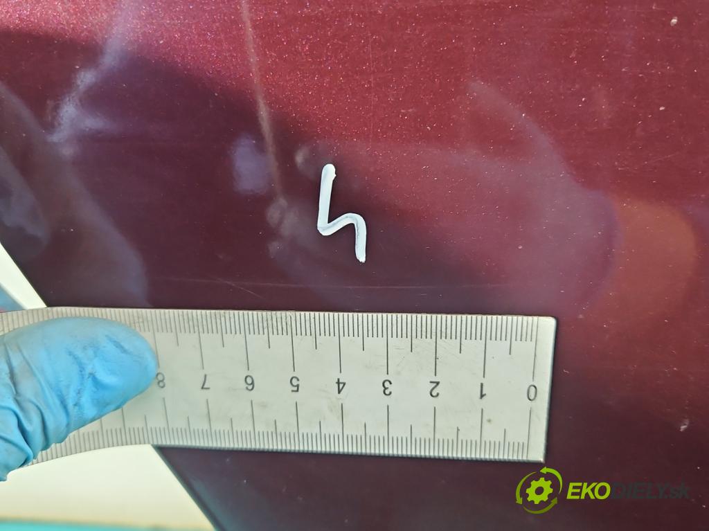 Audi A6 C5 1997-2004 2.4 V6 165 HP manual 121 kW 2393 cm3 4- dvere zadné pravé  (Kľučka dverí ostatné)