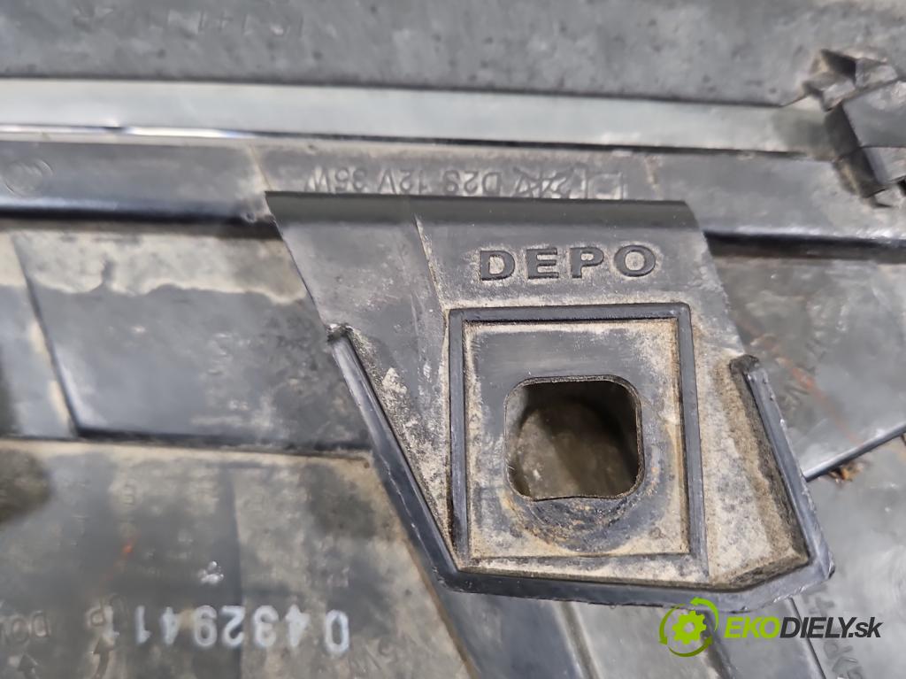 Audi A6 C5 1997-2004 2.4 V6 165 HP manual 121 kW 2393 cm3 4- Reflektor: pravý  (Svetlo predné pravé)