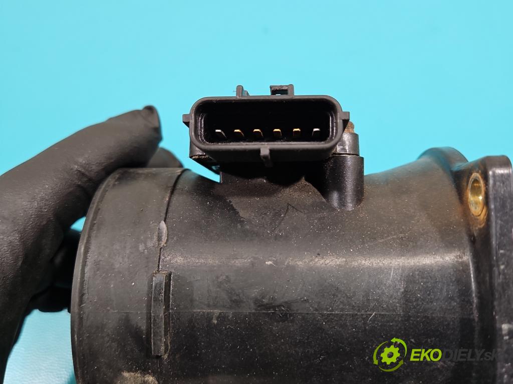 Mazda Mpv II 1999-2006 3.0 V6 automatic 163 kW 2997 cm3 5- průtokoměr: AFH70-214D26 (Váha vzduchu)