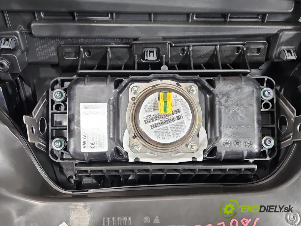 Skoda Fabia III 2014- 2021 1.0 MPI 60 HP manual 44 kW 999 cm3 5- kokpit,pristrojová doska rozdeľovacia