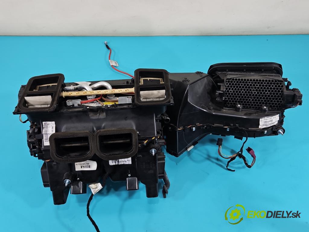 Mercedes E C207/ A207 3.0 cdi 265KM automatic 195 kW 2987 cm3 2- radiátor A2128305160 (Radiátory topení)