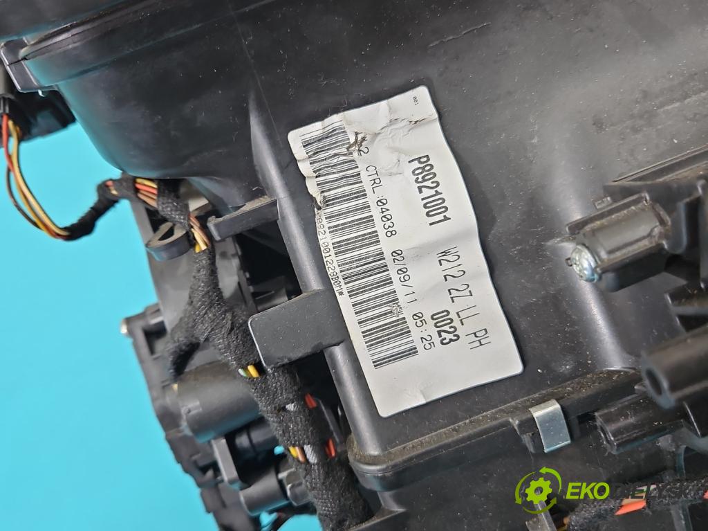 Mercedes E C207/ A207 3.0 cdi 265KM automatic 195 kW 2987 cm3 2- radiátor A2128305160 (Radiátory topení)