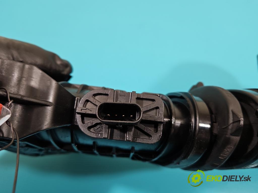 Mercedes E W212 2009-2016 3.0 CDI V6 231 HP automatic 170 kW 3000 cm3 5- průtokoměr: F00C2G8011 (Váha vzduchu)