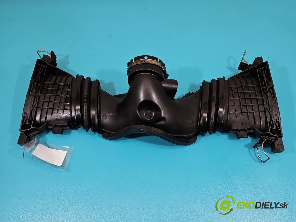 Mercedes E W212 2009-2016 3.0 CDI V6 231 HP automatic 170 kW 3000 cm3 5- průtokoměr: F00C2G8011 (Váha vzduchu)