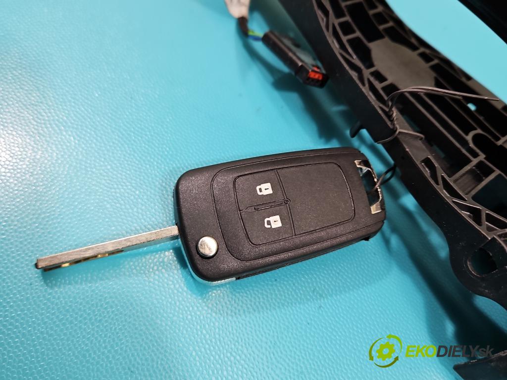 Opel Insignia A 2008-2017 2.0 cdti automatic 143,1 kW 1956 cm3 5- rukoväť predné ľavé mimo:  (Kľučka dverí vonkajšia predná ľavá)