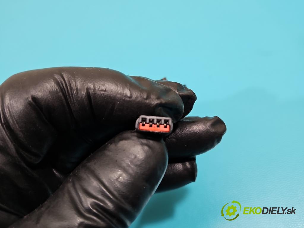 Opel Insignia A 2008-2017 2.0 cdti automatic 143,1 kW 1956 cm3 5- rukoväť predné ľavé mimo:  (Kľučka dverí vonkajšia predná ľavá)