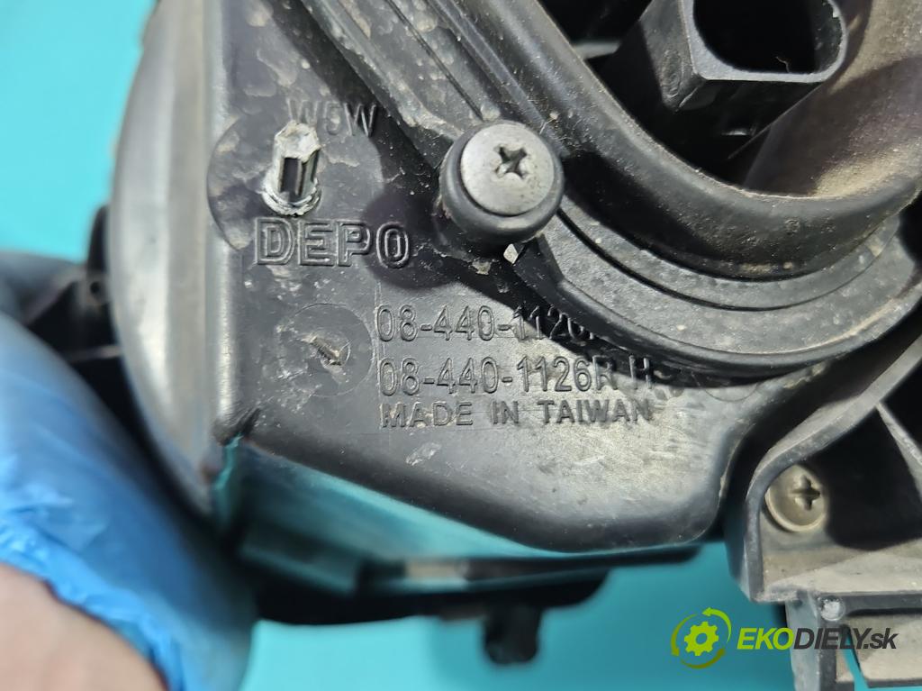 Mercedes E W211 2002-2009 3.0 V6 CDI 190 HP automatic 140 kW 2987 cm3 4- Reflektor: pravý  (Svetlo predné pravé)