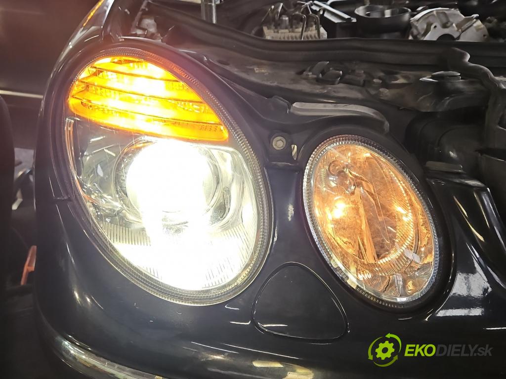 Mercedes E W211 2002-2009 3.0 V6 CDI 190 HP automatic 140 kW 2987 cm3 4- Reflektor: pravý  (Svetlo predné pravé)