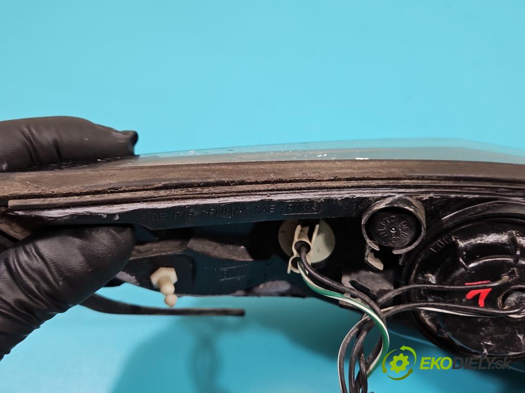 Infiniti FX I 2003-2008 3.5 V6 280KM: automatic 206 kW 3498 cm3 5- svetlo / reflektor zadné pravé  (Kľučka dverí ostatné)