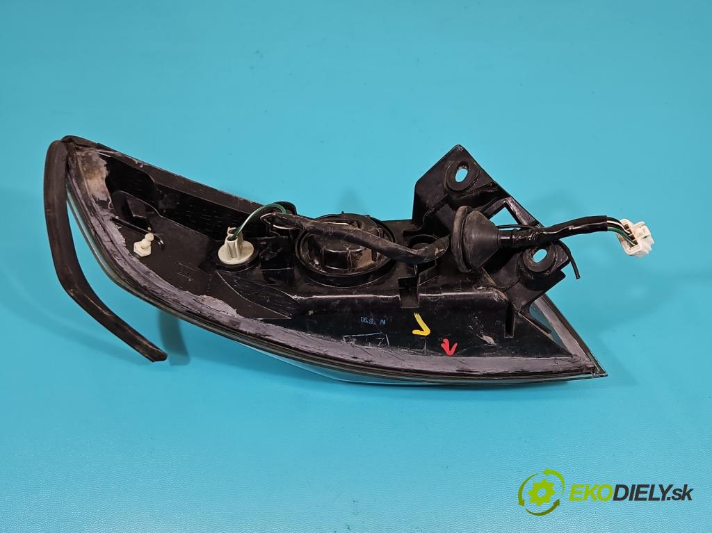 Infiniti FX I 2003-2008 3.5 V6 280KM: automatic 206 kW 3498 cm3 5- svetlo / reflektor zadné pravé  (Kľučka dverí ostatné)