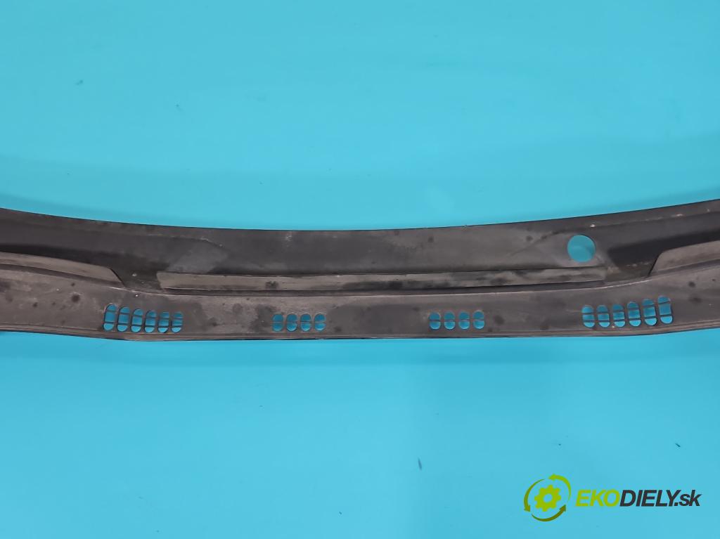 Skoda Rapid 2012-2019 1.2 TSI 86 HP manual 63 kW 1197 cm3 5- torpédo 5JB819415 (Torpédo (plast pod čelným sklom))