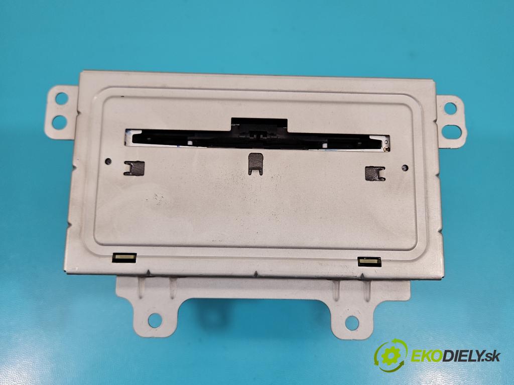 Chevrolet Orlando 2.0 VCDI 163 HP manual 120 kW 1998 cm3 5- Radio originál 22739813