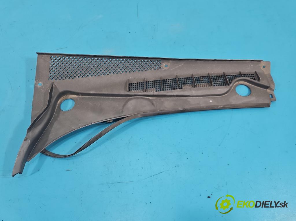 Chevrolet Orlando 2.0 VCDI 163 hp manual 120 kW 1998 cm3 5- torpédo 95216111 (Plast pod čelním sklem)