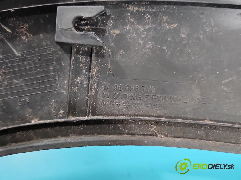Chevrolet Orlando 2.0 VCDI 163 hp manual 120 kW 1998 cm3 5- lišta blatník: přední pravé 96886772