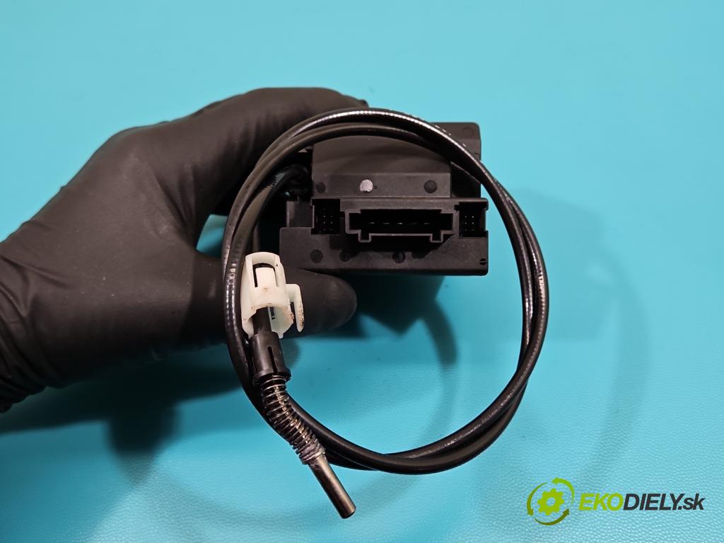 Mercedes E W211 2002-2009 3.0 V6 CDI 190 HP automatic 140 kW 2987 cm3 4- Spínačka 2115452308 (Spínacia skrinka)