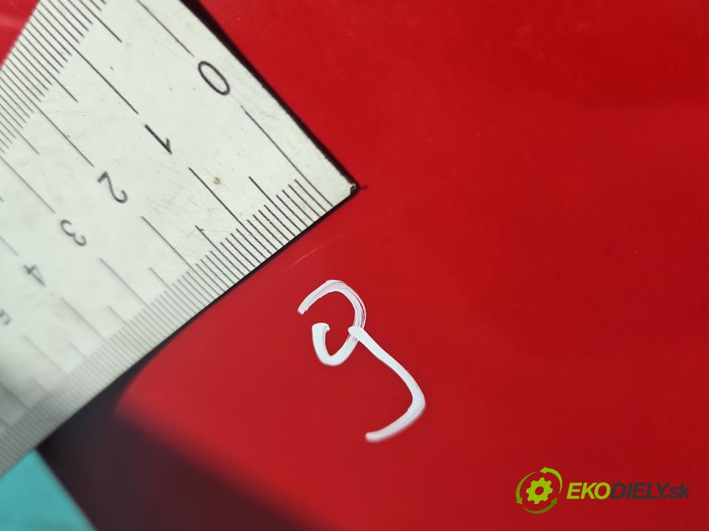 Toyota Yaris III 2011-2020 1.3 vvti 99 hp manual 73 kW 1329 cm3 5- zadní kufrové dveře  (Zadní kapoty)