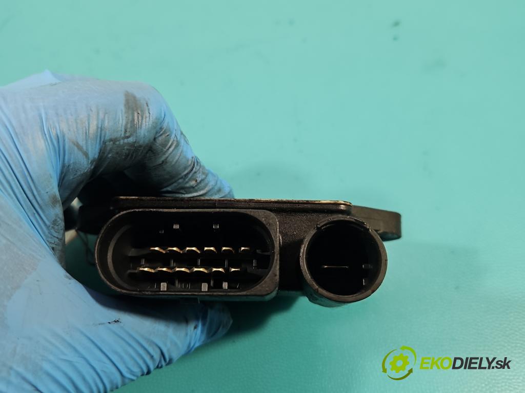 Mercedes E C207/ A207 3.0 cdi 265KM automatic 195 kW 2987 cm3 2- Relé: svíčky: zařicích: A6429002700 (Relé)