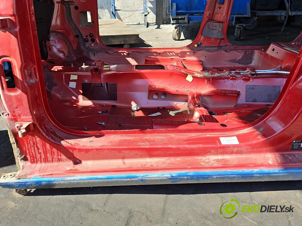 Skoda Rapid 2012-2019 1.2 TSI 86 hp manual 63 kW 1197 cm3 5- práh levý  (Ostatní)